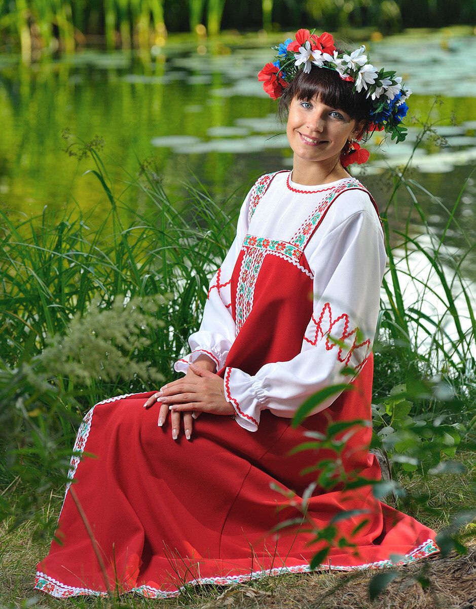 Beautiful girl Girls in Slavic costumes in Santa Marta