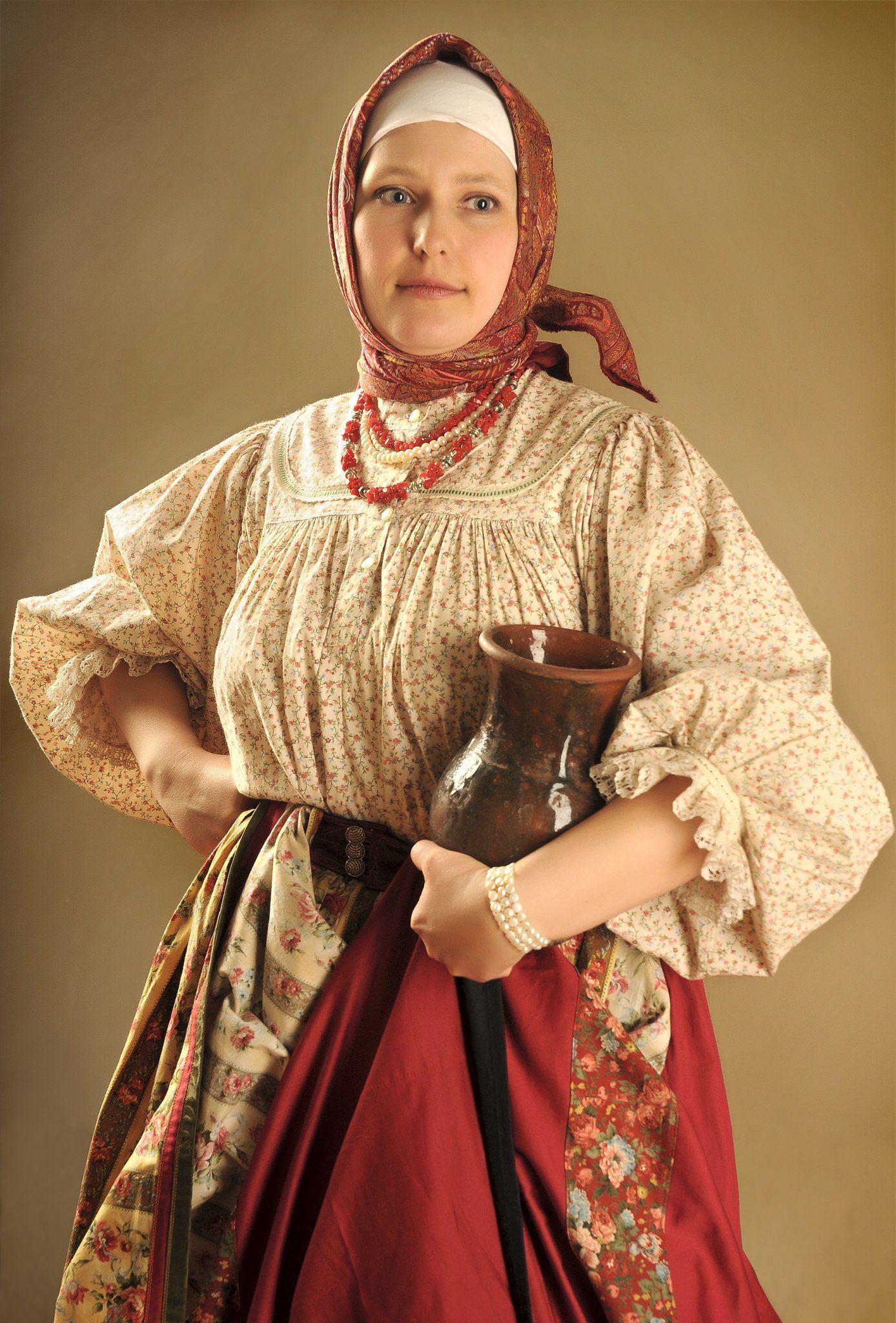 Girls in Slavic costumes in Santa Marta